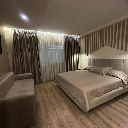 Vlora Studio شقة